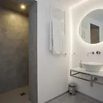 Liiiving In | Downtown Secret Luxury פורטו