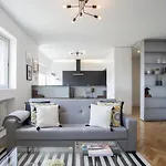 דירה Liiiving In | Downtown Secret Luxury *