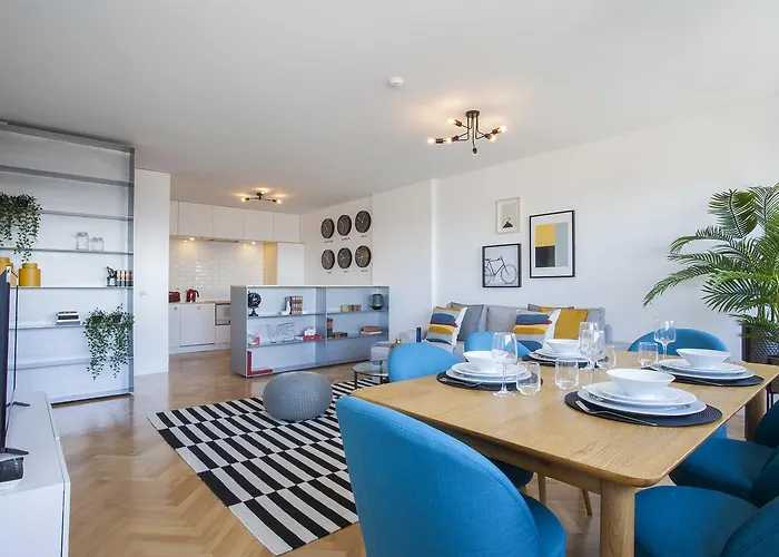 Liiiving In | Downtown Secret Luxury Apartament