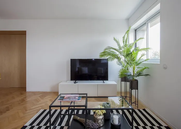 Liiiving In | Downtown Secret Luxury *