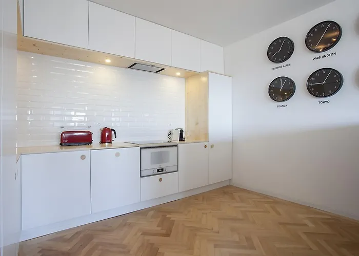 Liiiving In | Downtown Secret Luxury ポルト