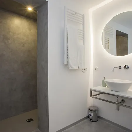 Liiiving In | Downtown Secret Luxury Πόρτο